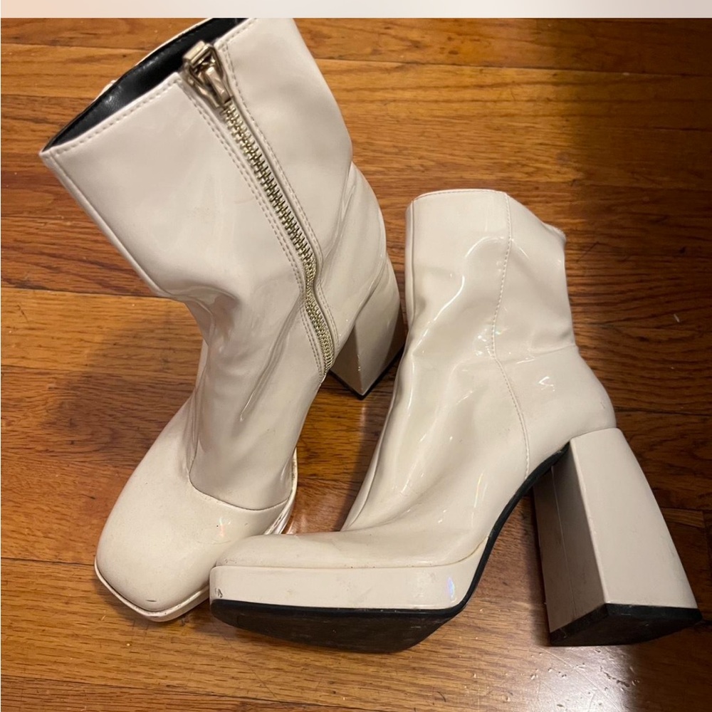 Women's White Ankle Boots